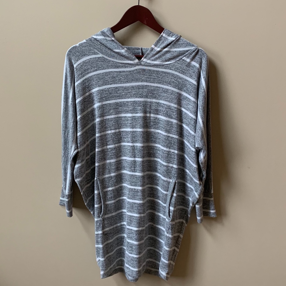 41 Hawthorn Karlotta Dolman Knit Top